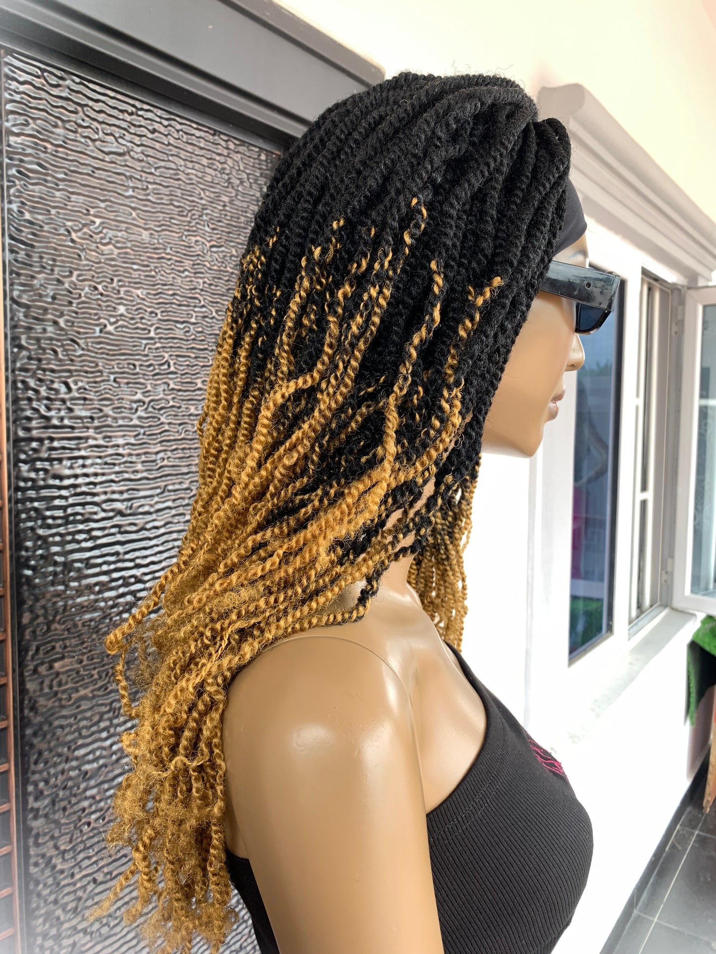 Peluca con banda Marley Twists, ombré Marley twists, peluca Adrianne