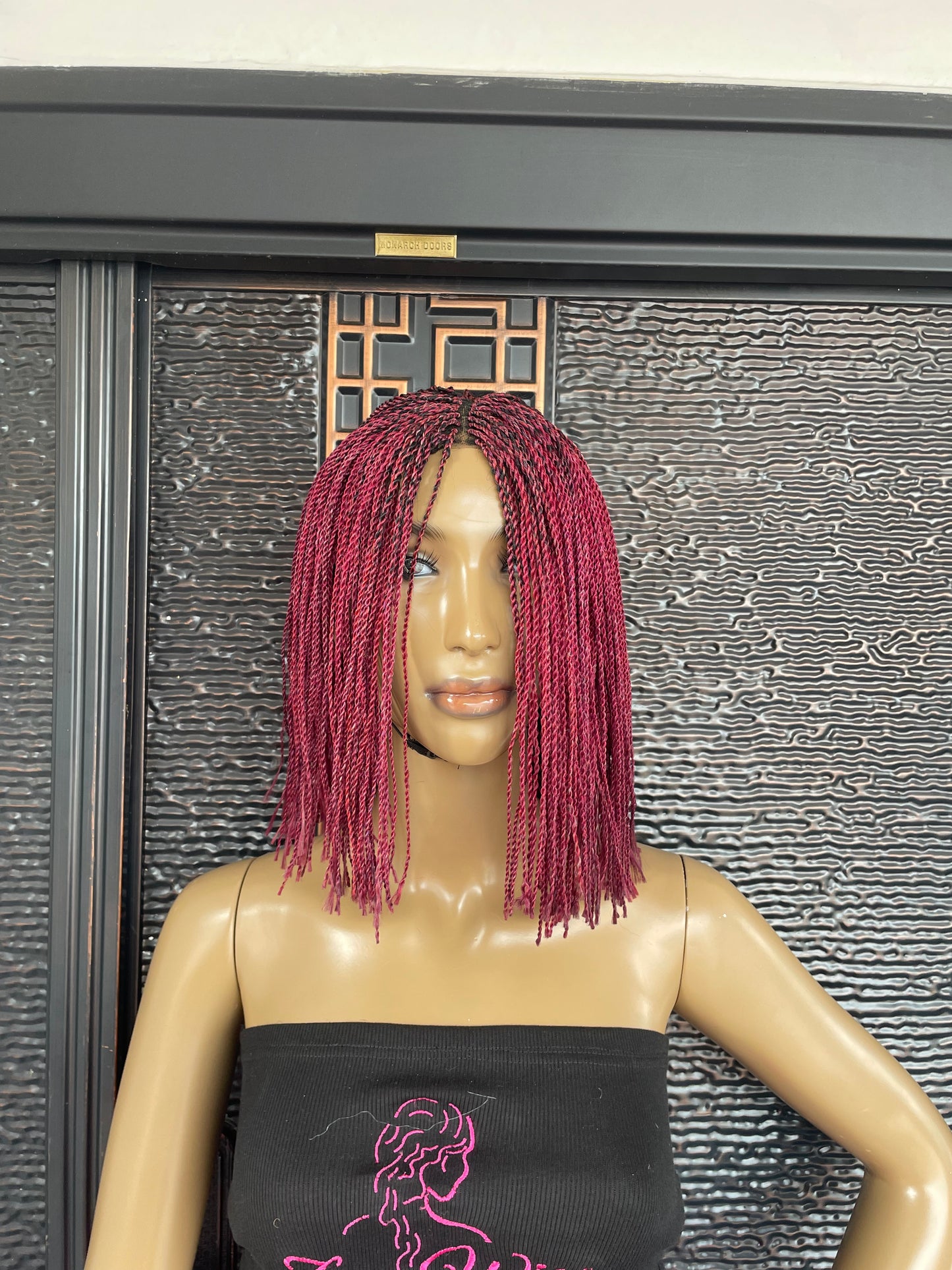 Bob twist wig in pink burst color